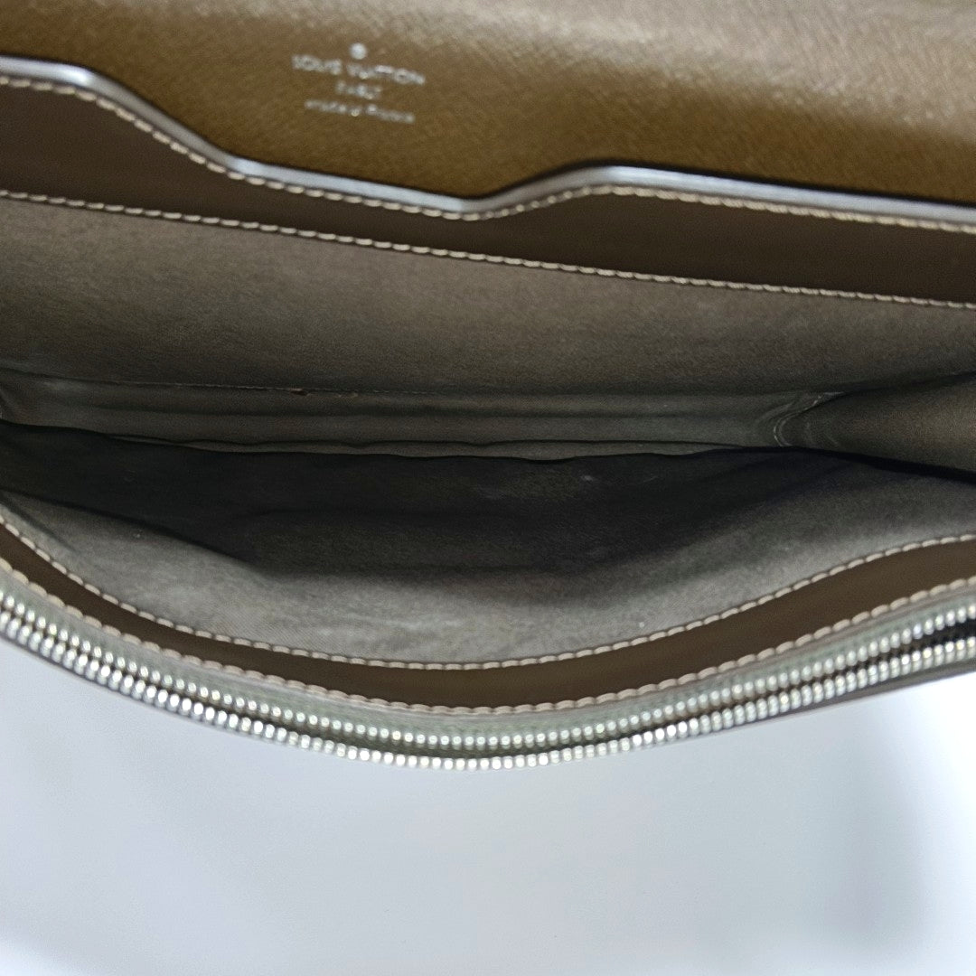 ROBUSTO Calfskin Brown