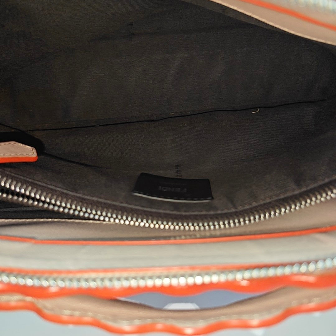 Authenticated pre-owned  By The Way Medium Calfskin Pink - Shoulder Bag at Looply