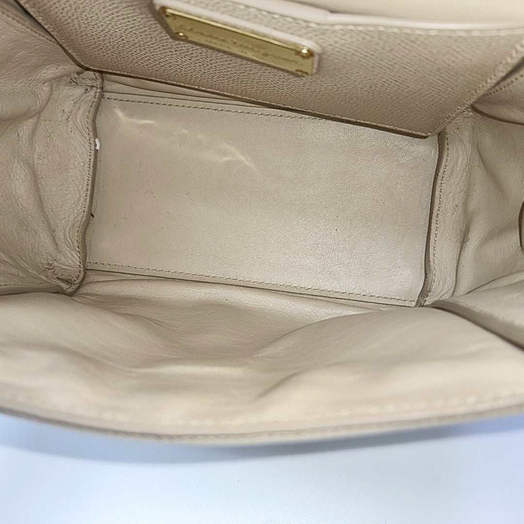 Carrie Calfskin Beige