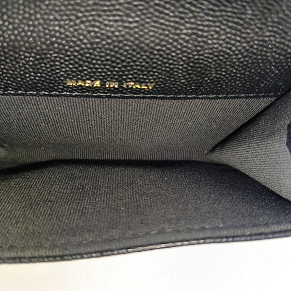 Cartera BOY CHANEL de piel de becerro granulada acolchada negra
