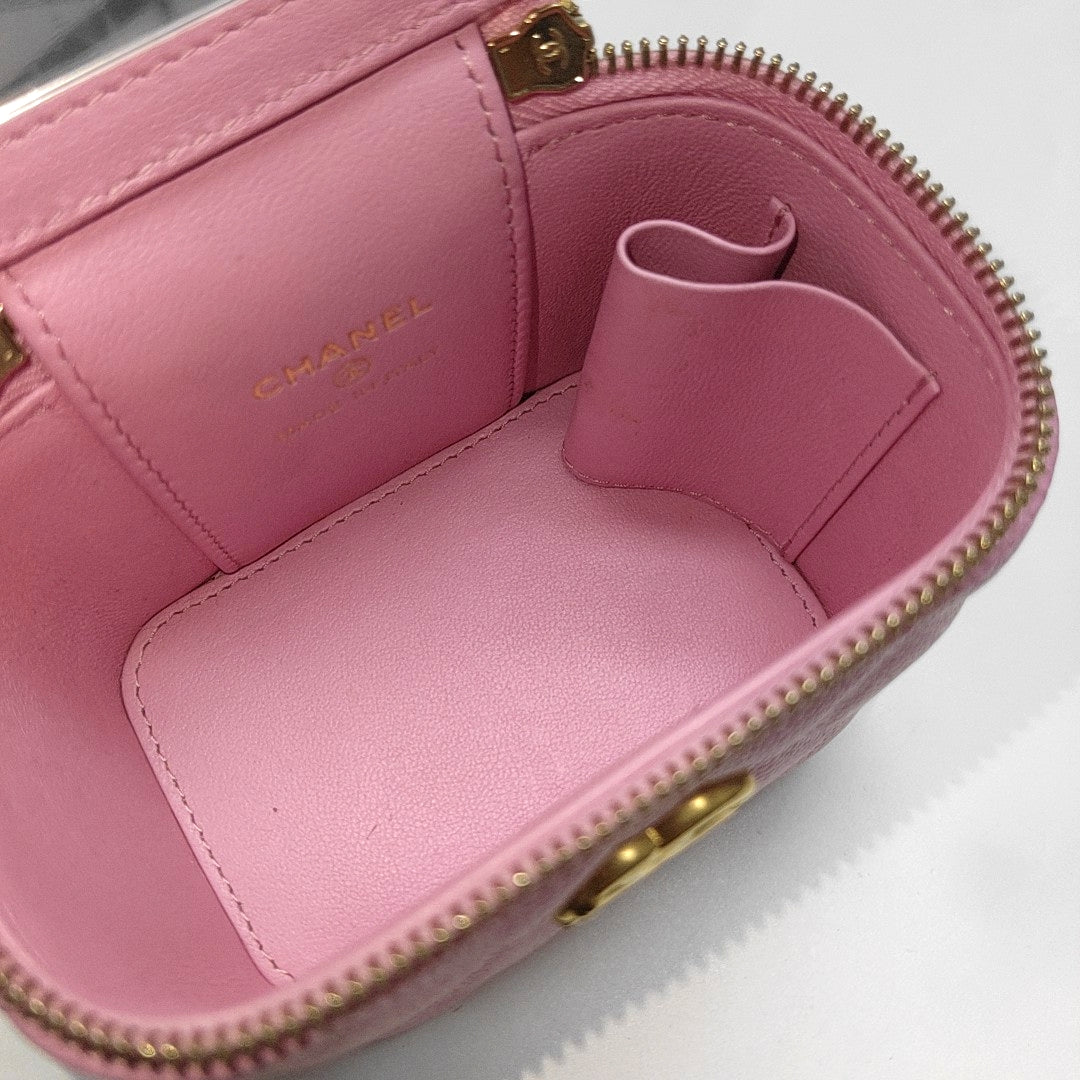 VANITY CASE Small Quilted Grained Calfskin Pink