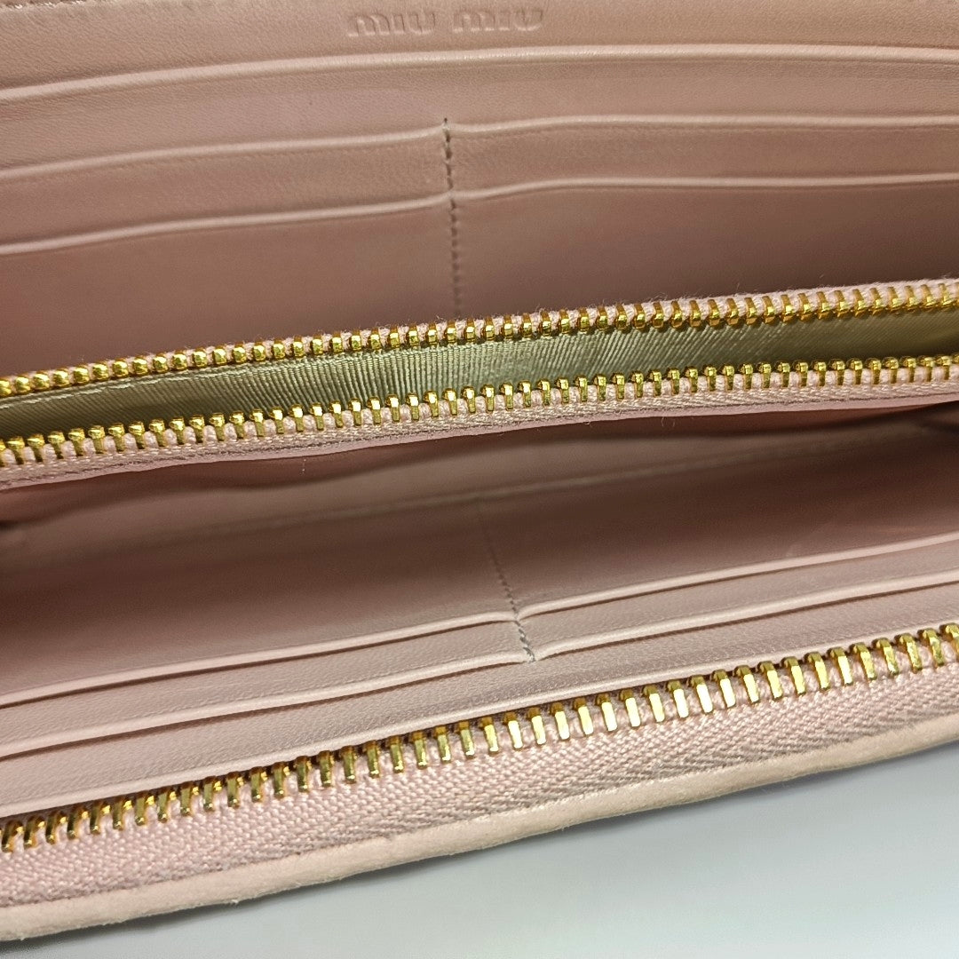 Quilted Lambskin Wallet Pink