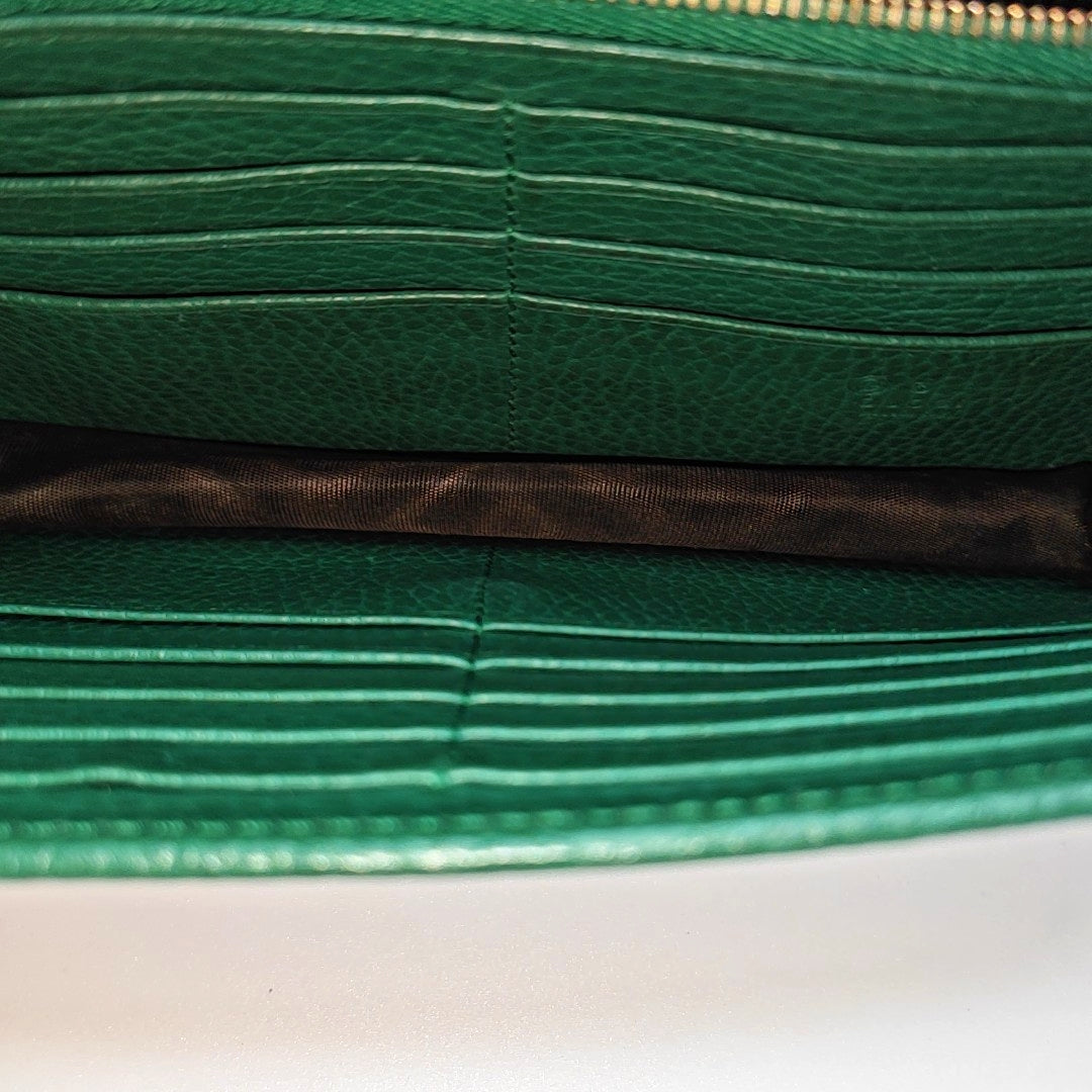 Interlocking G Calfskin Green