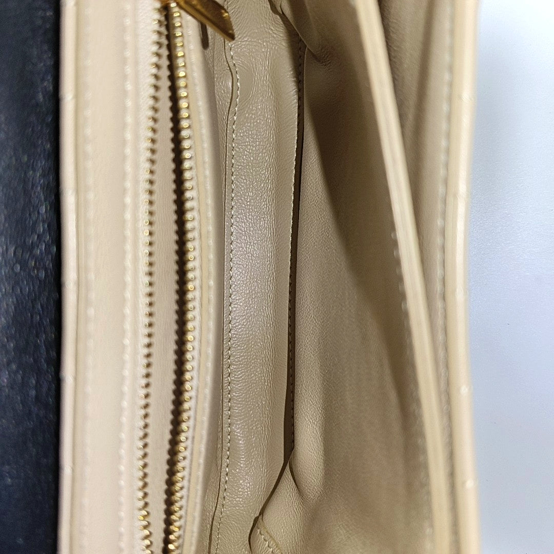 Authenticated pre-owned  C Calfskin Beige - Shoulder Bag at Looply