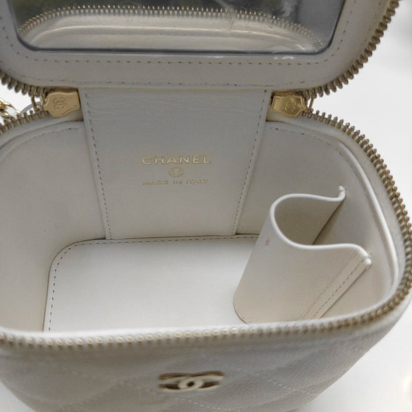 VANITY CASE Mini Quilted Grained Calfskin White