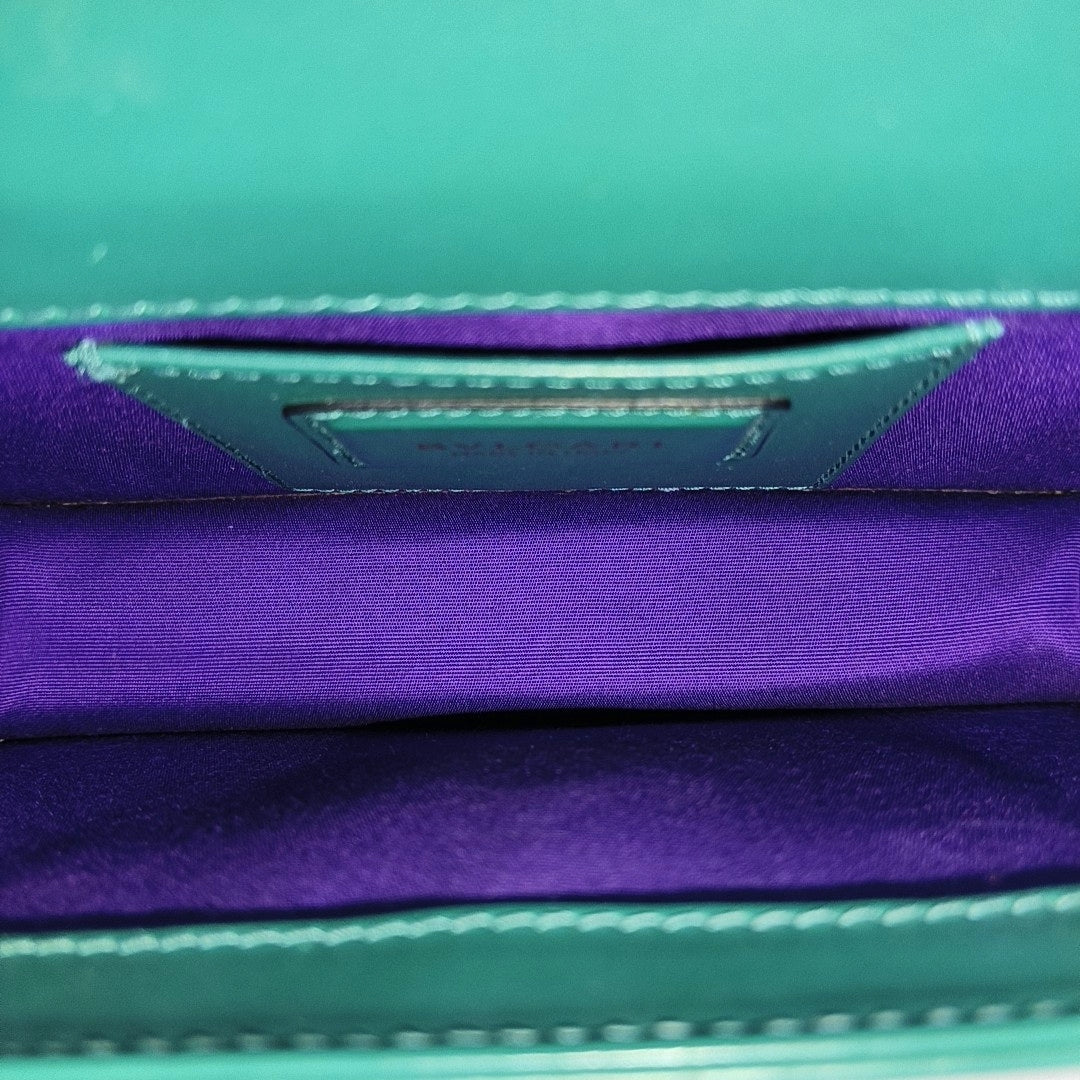 SERPENTI FOREVER Small Calfskin Green