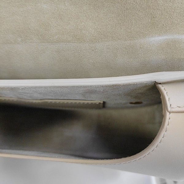 Bobby Medium Calfskin Beige