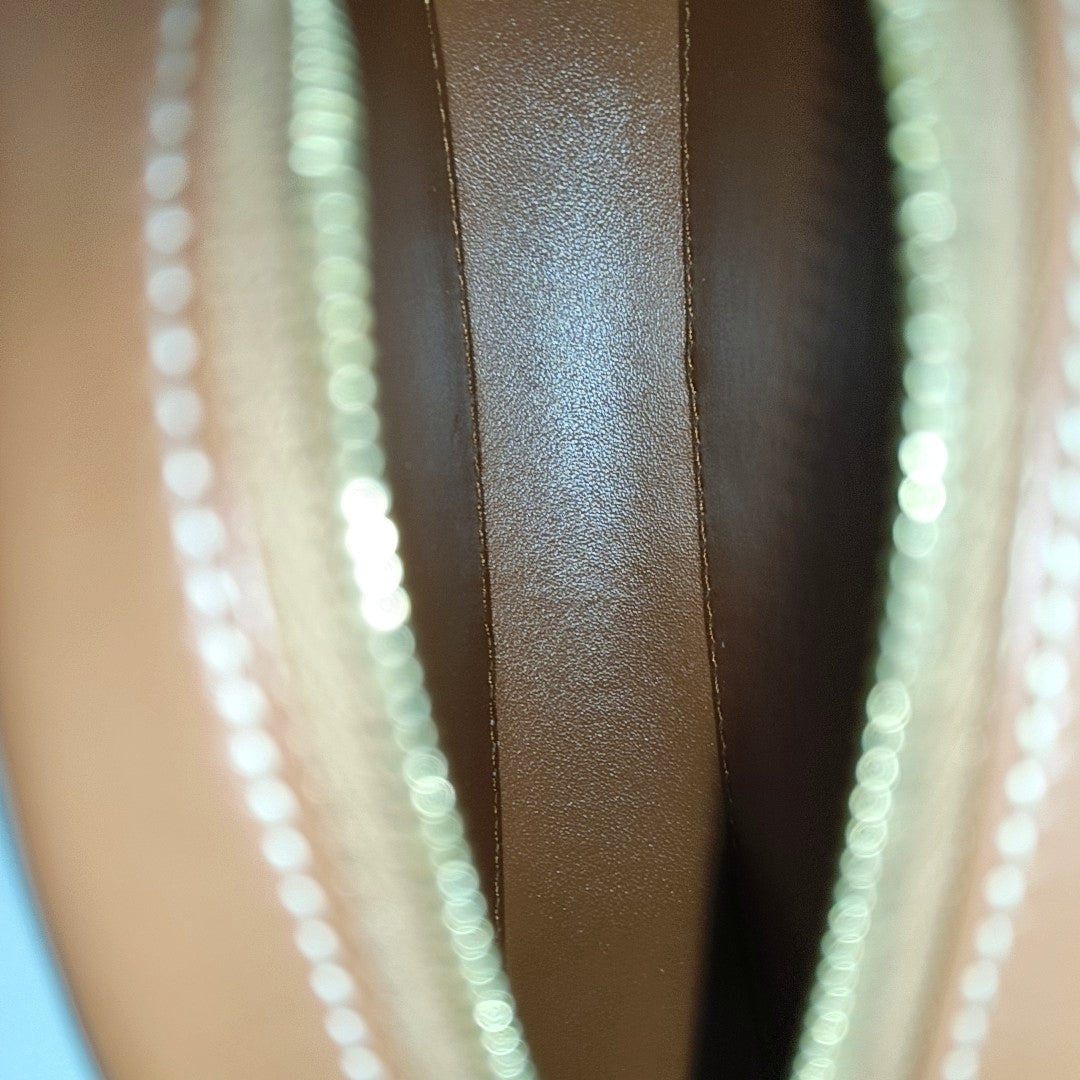 TRIOMPHE Small Calfskin Brown