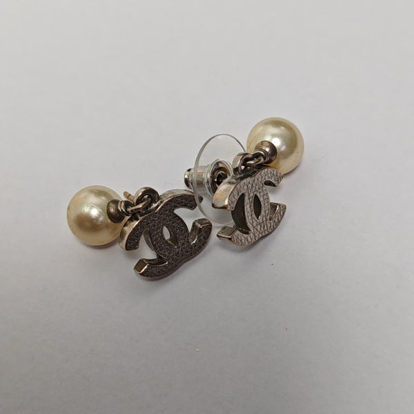 CC Logo Metal Silver Stud Earrings