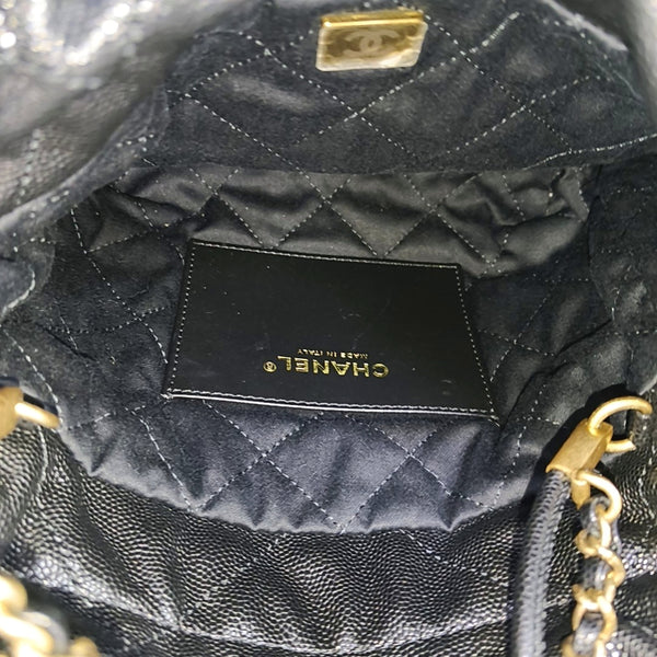 CHANEL 22 Mini Quilted Grained Calfskin Black