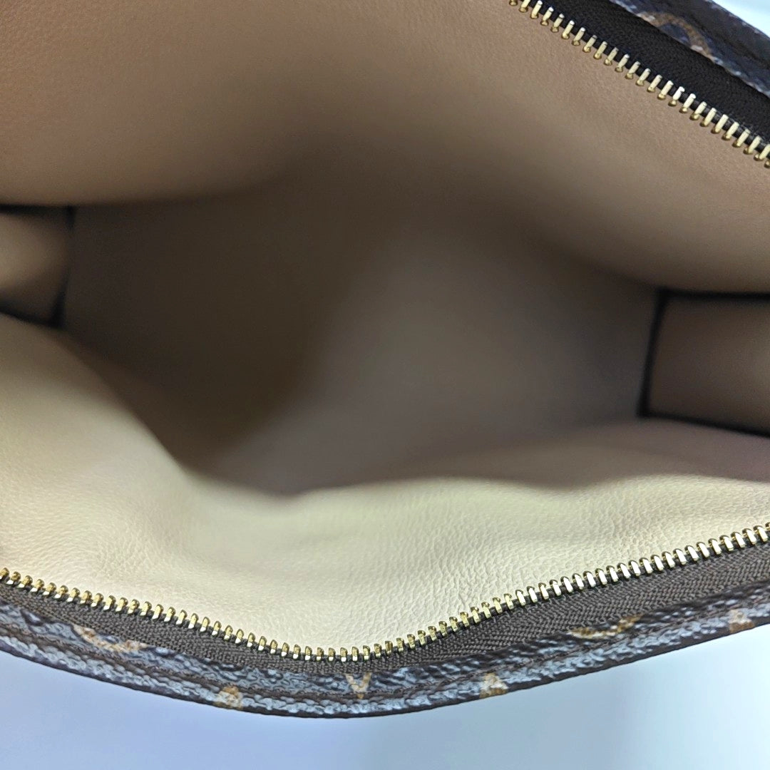 TOILET POCKET 26 Monogram Coated Canvas Brown