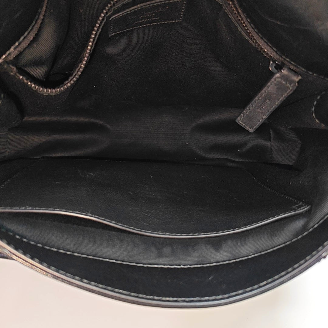 NIKI Medium Chevron Calfskin Black