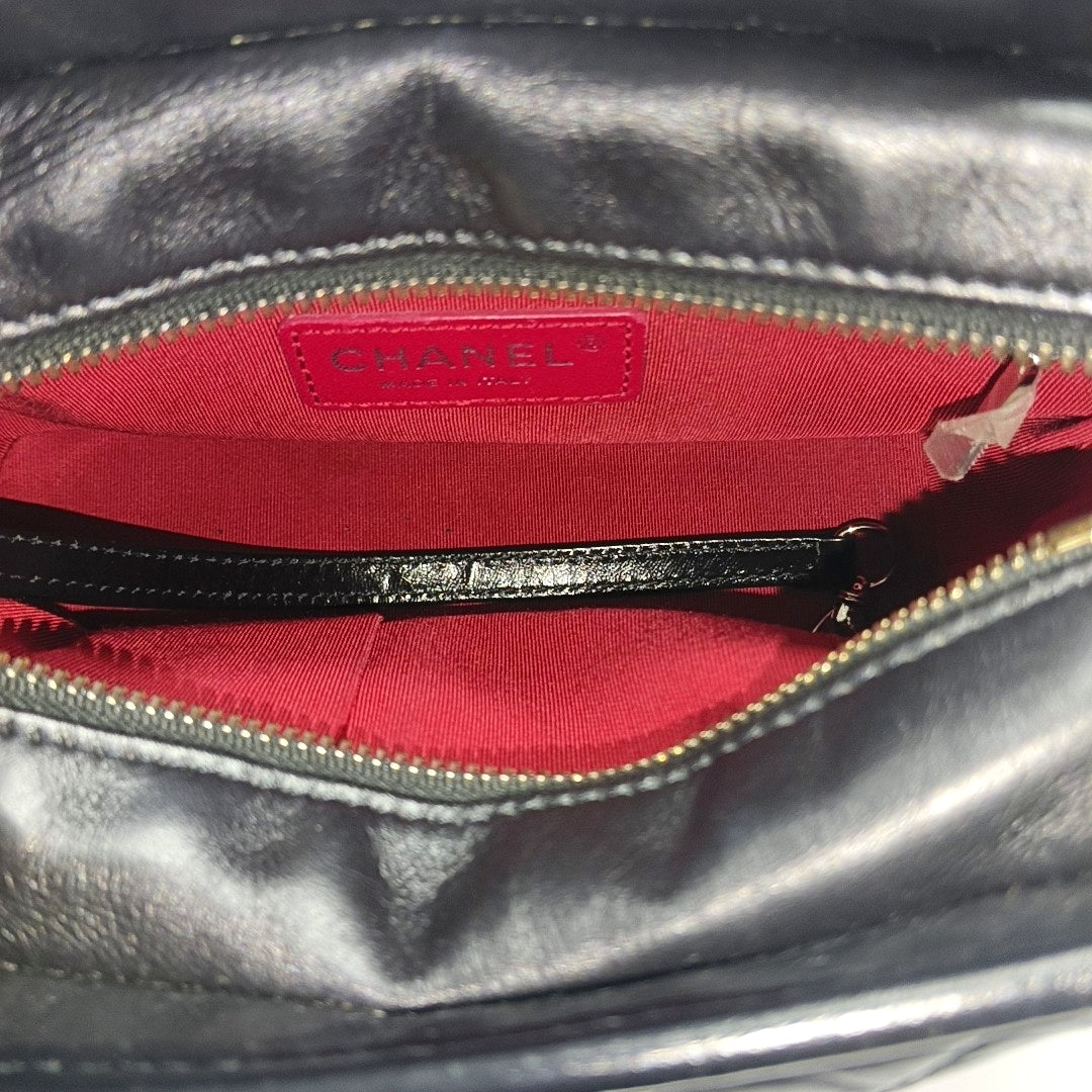 GABRIELLE Small Quilted Calfskin Black