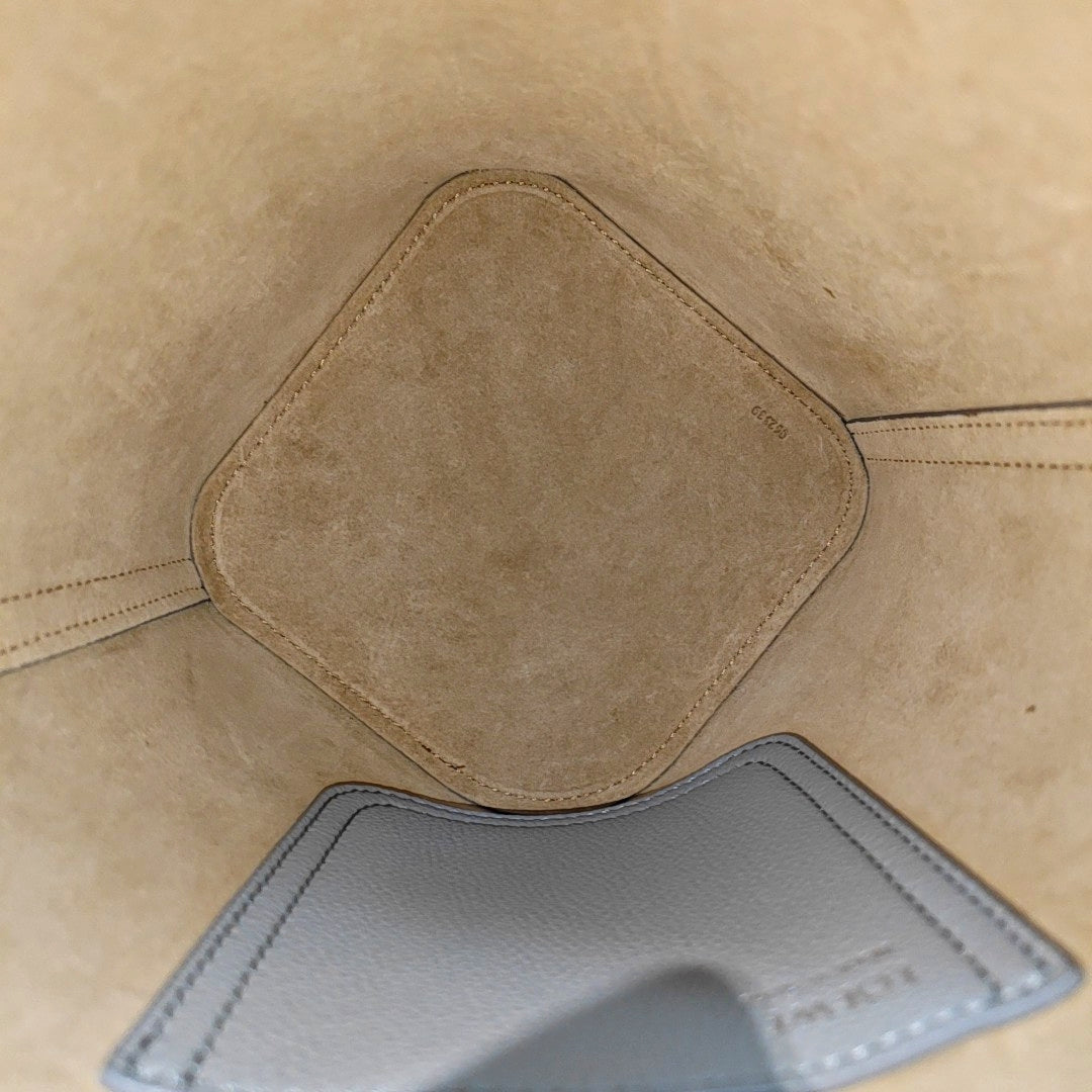 Pebble Bucket Mini Calfskin Gray