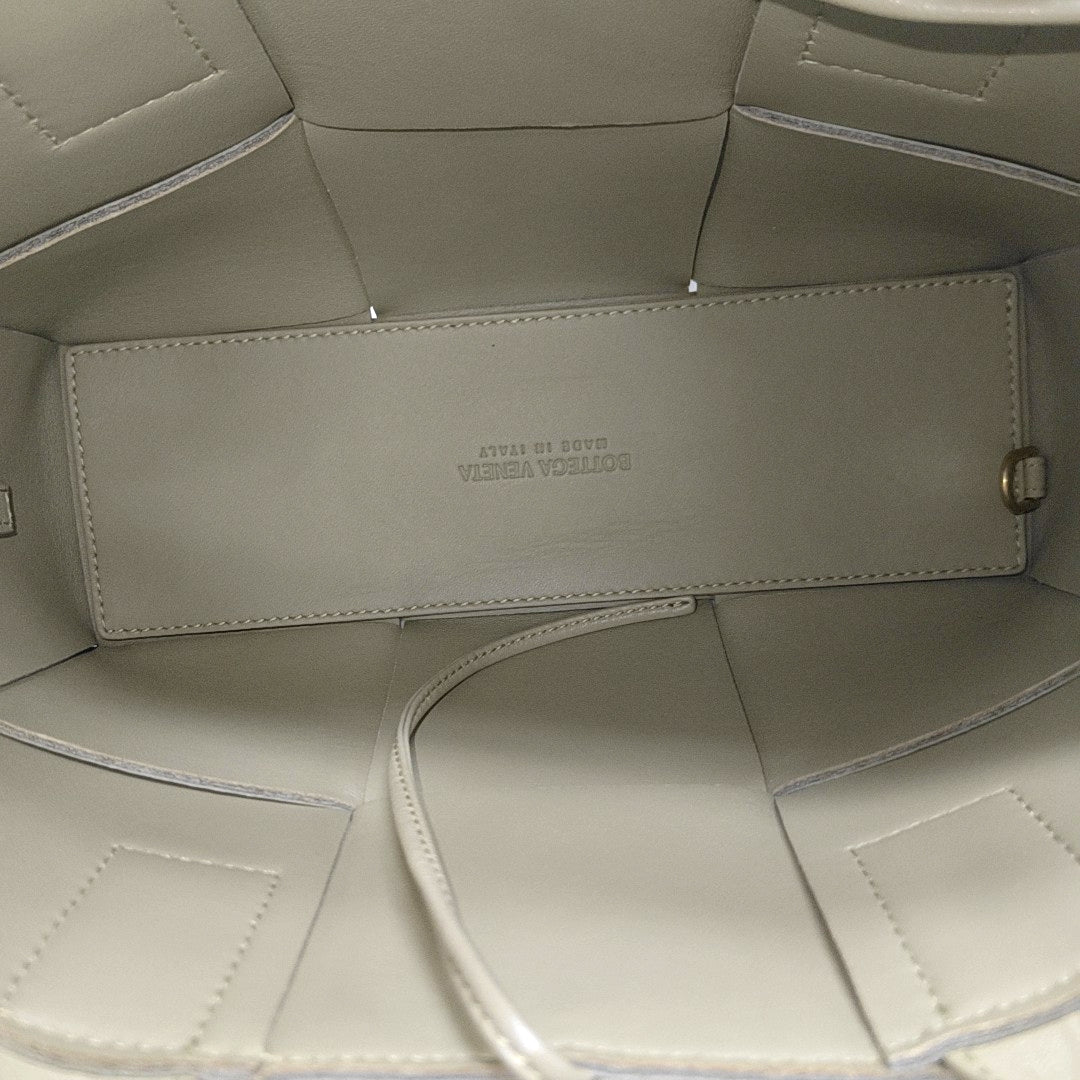 Arco Mini Lambskin Green