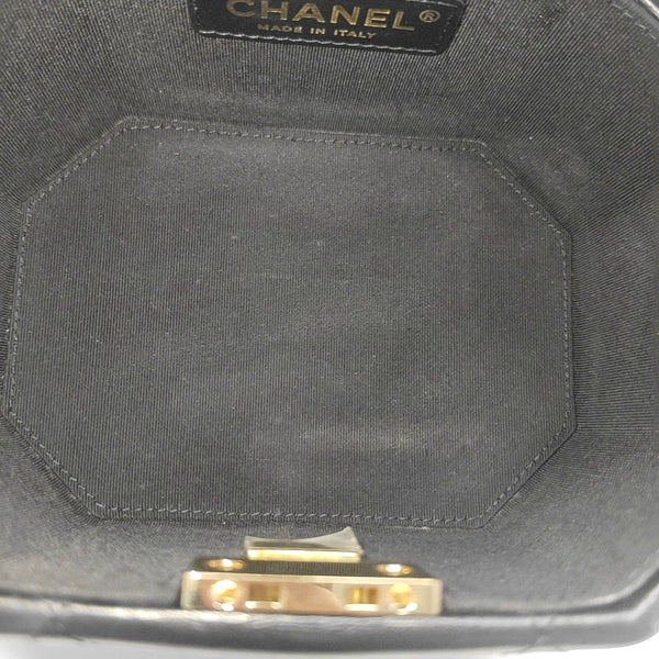 VANITY CASE Small Quilted Lambskin Black