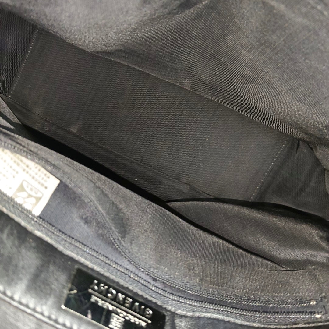 Calfskin Shoulder Bag Black