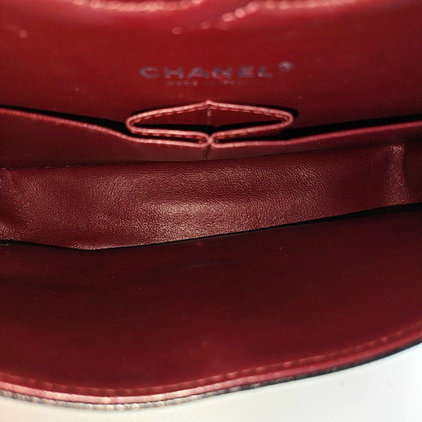 CLASSIC FLAP Small Quilted Grained Calfskin Black