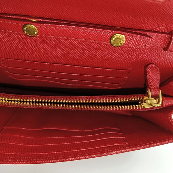 Vitello Move Wallet Saffiano Calfskin Red