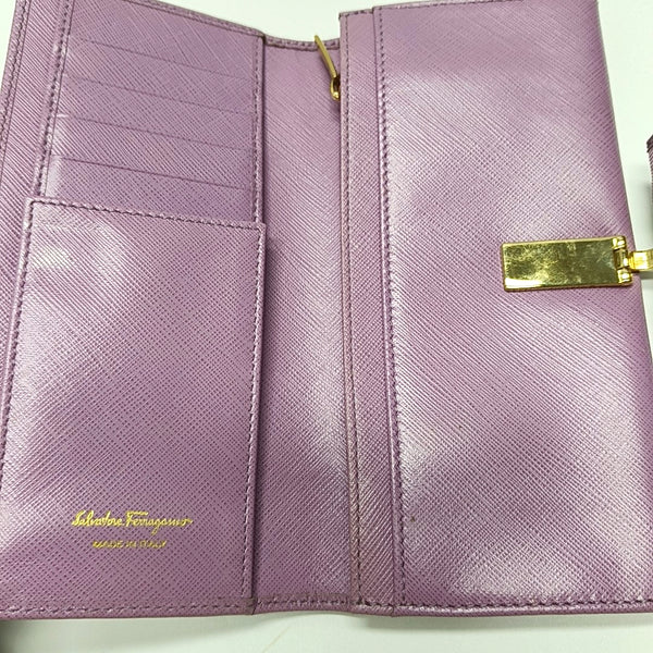 Authenticated pre-owned  Vara Calfskin Purple Wallet - Wallet at Looply