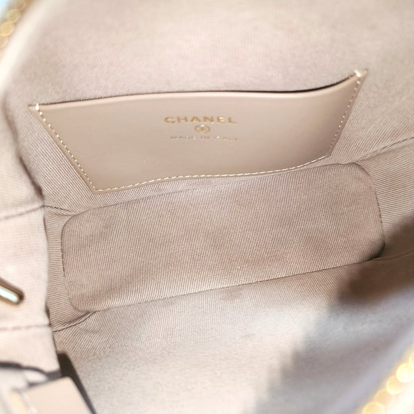 HOBO Quilted Grained Calfskin Beige