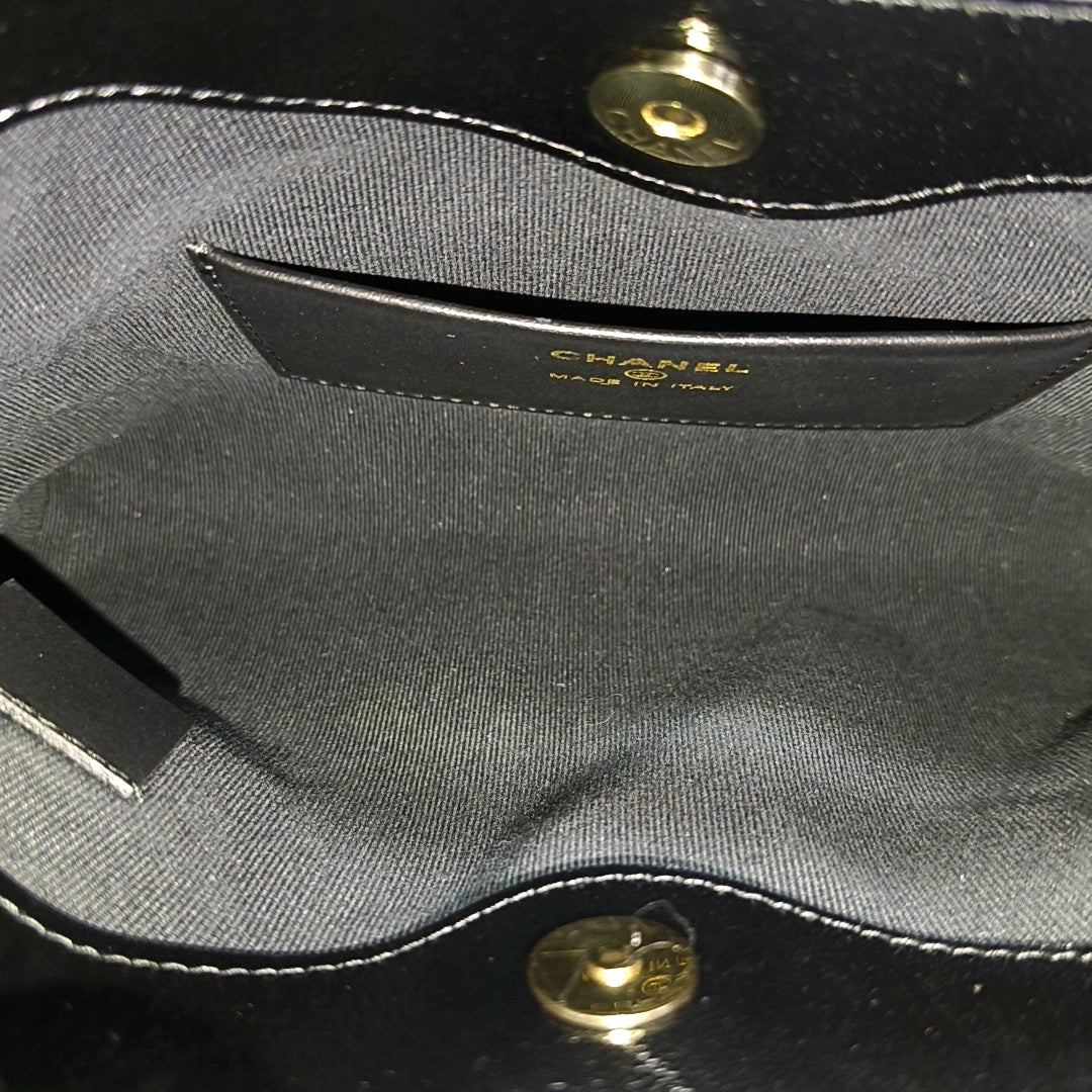 CHANEL 31 Quilted Lambskin Black