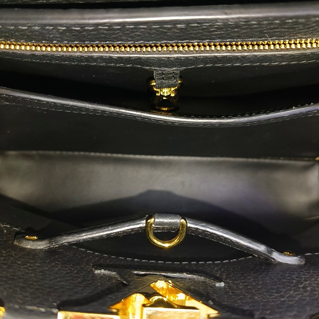 CAPUCINES MM Calfskin Black