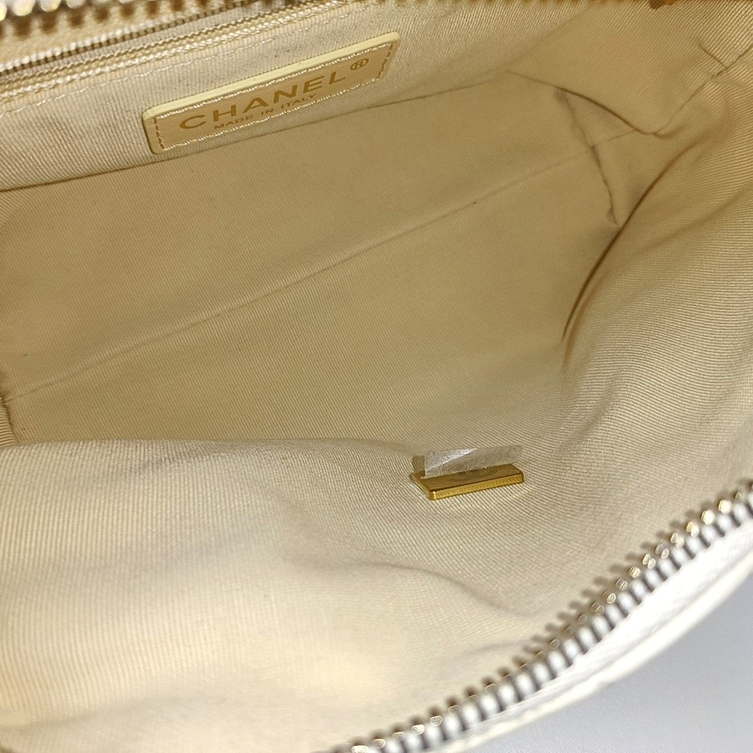 Quilted Calfskin White