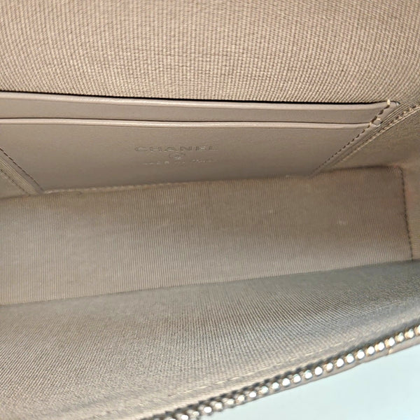VANITY CASE Quilted Grained Calfskin Gray
