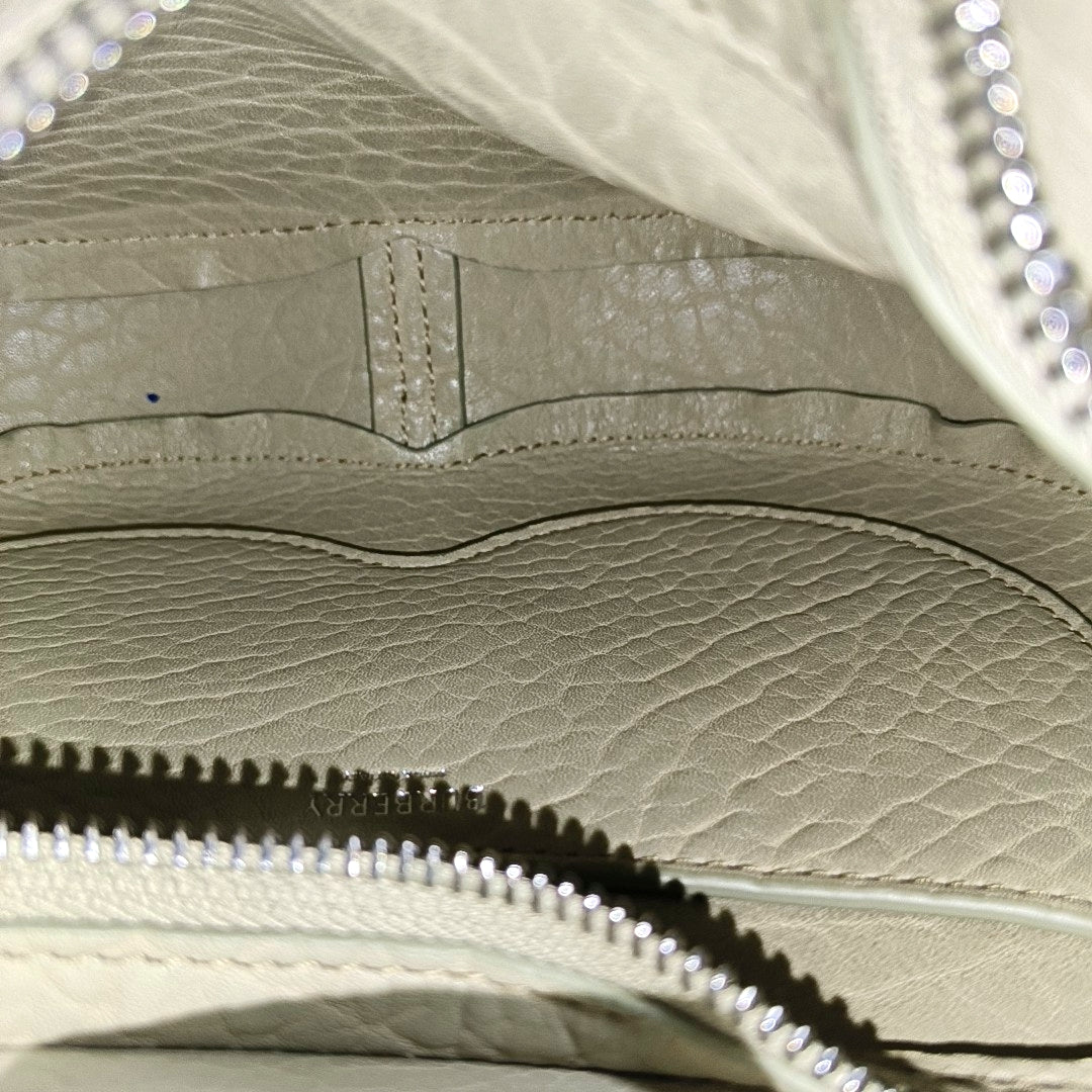 CHESS Small Calfskin Beige