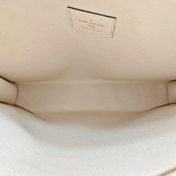 TOILET POCKET 26 Calfskin Beige