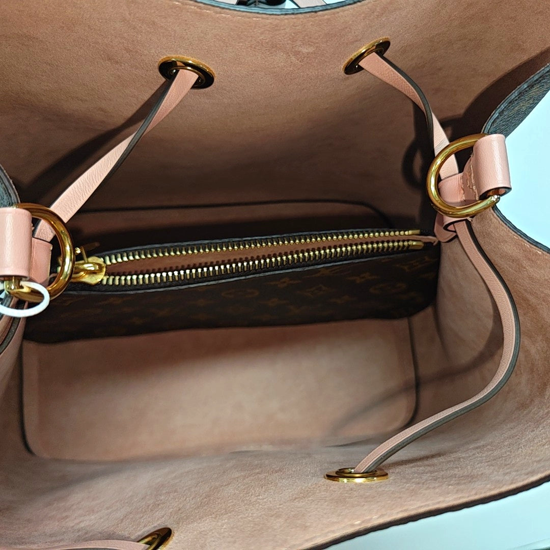 NÉONOÉ MM Monogram Coated Canvas Brown
