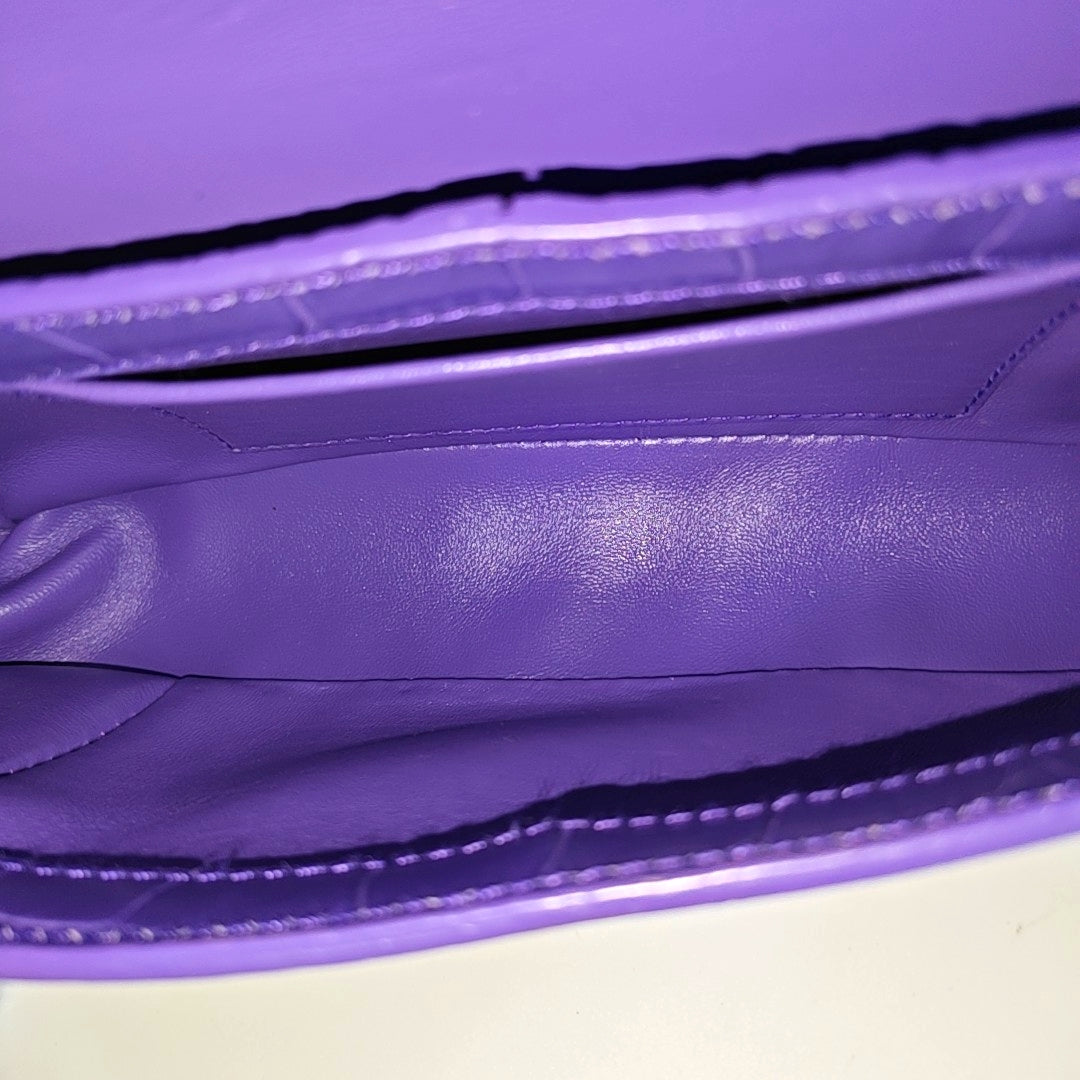 Authenticated pre-owned  Hourglass Calfskin Purple - Shoulder Bag at Looply