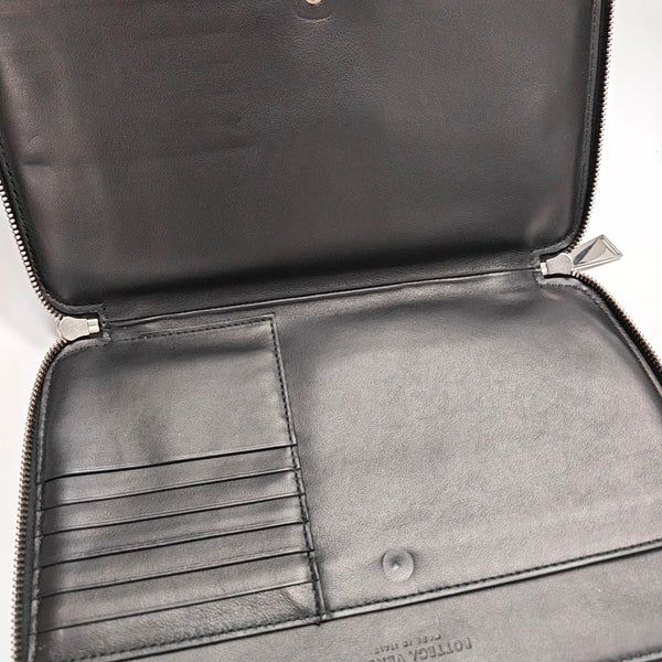 Veneta Calfskin Black