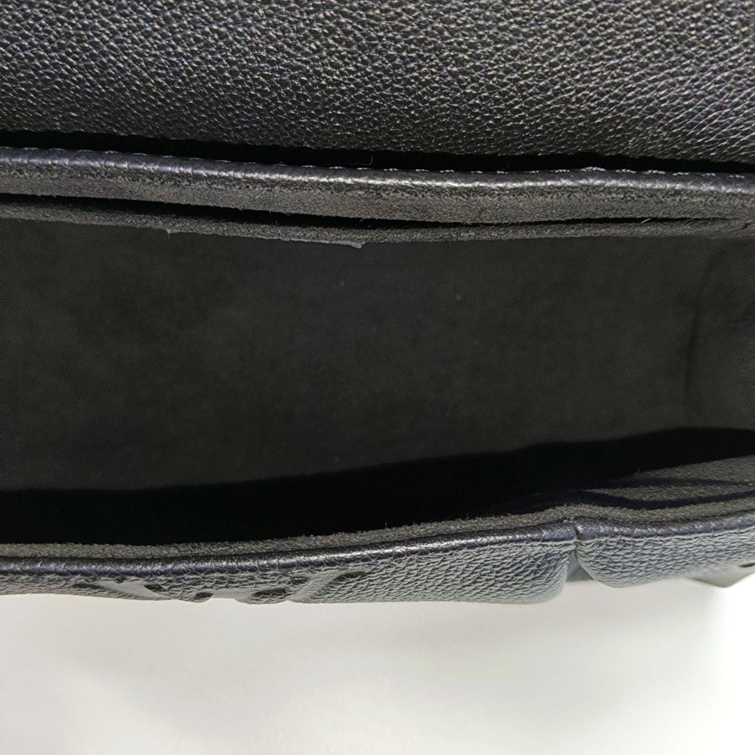 FAVORITE Calfskin Black