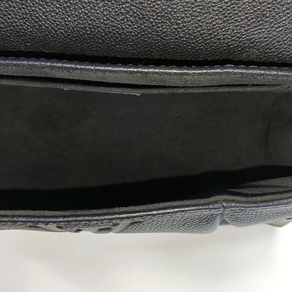 FAVORITE Calfskin Black