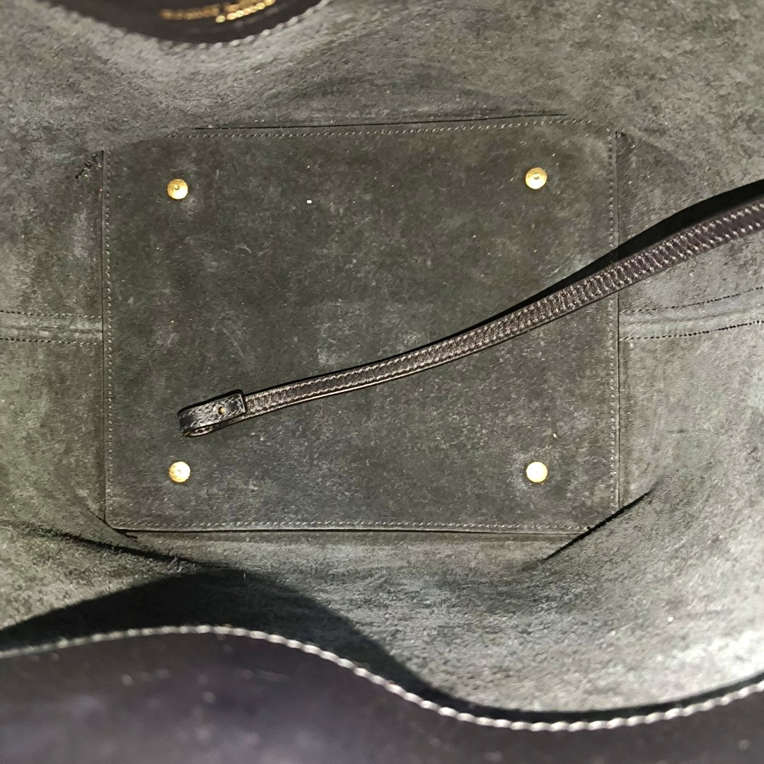 LE 37 Calfskin Black