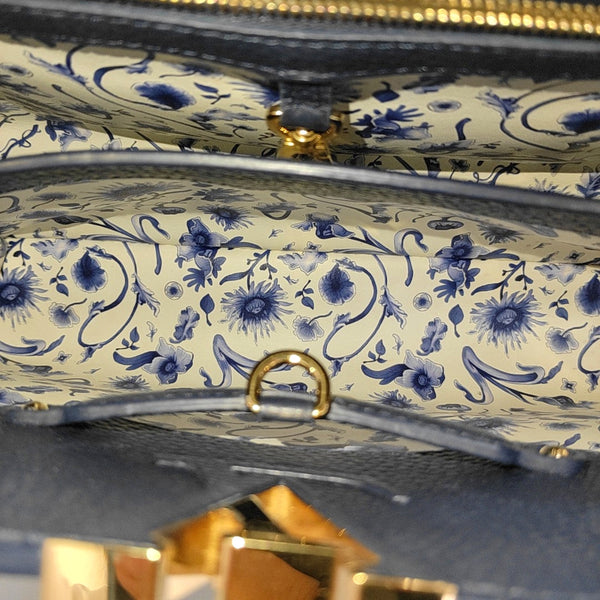 CAPUCINES MM Calfskin Blue