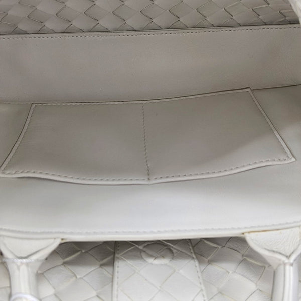 Authenticated pre-owned  Andiamo Lambskin White - Shoulder Bag at Looply