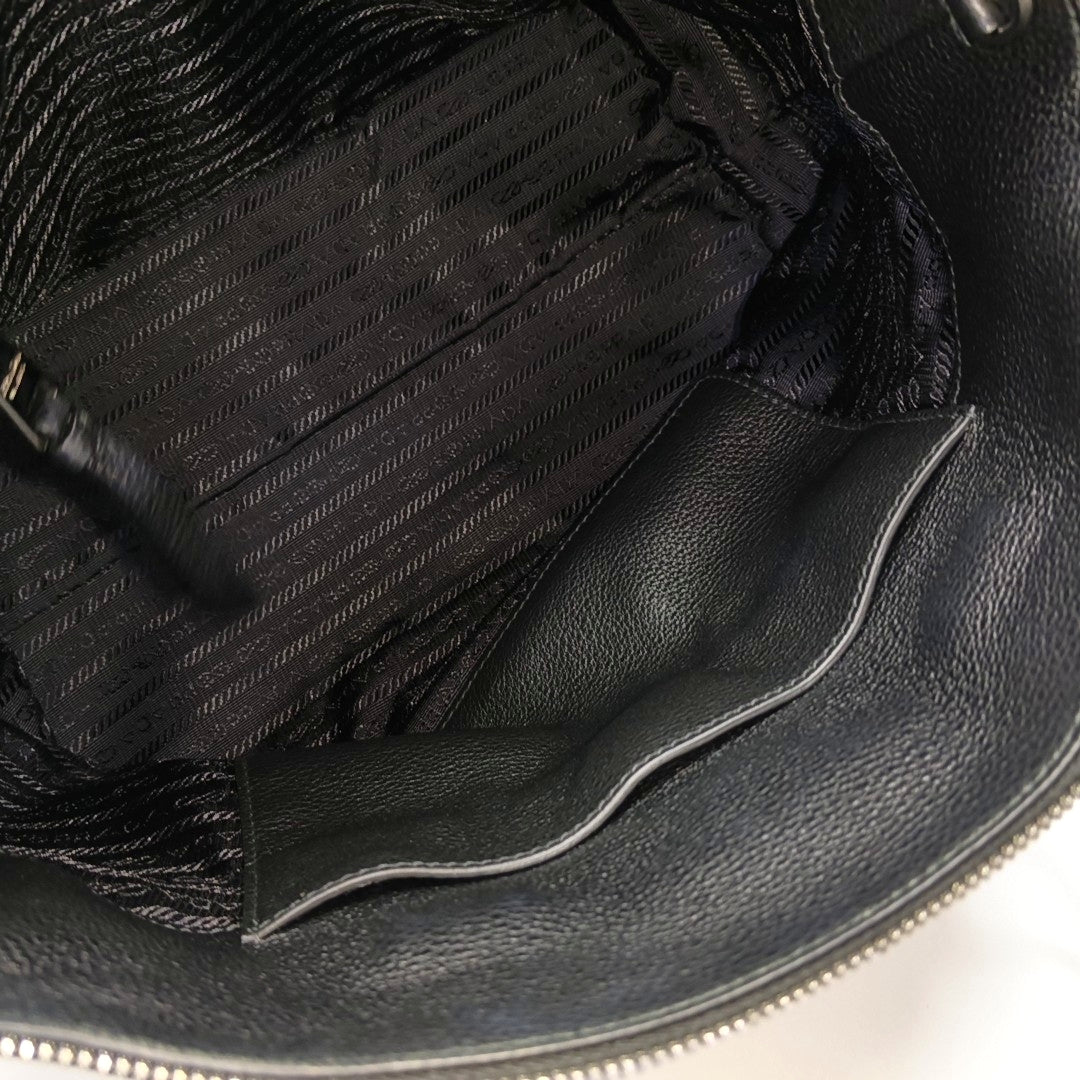 Light Frame Calfskin Black