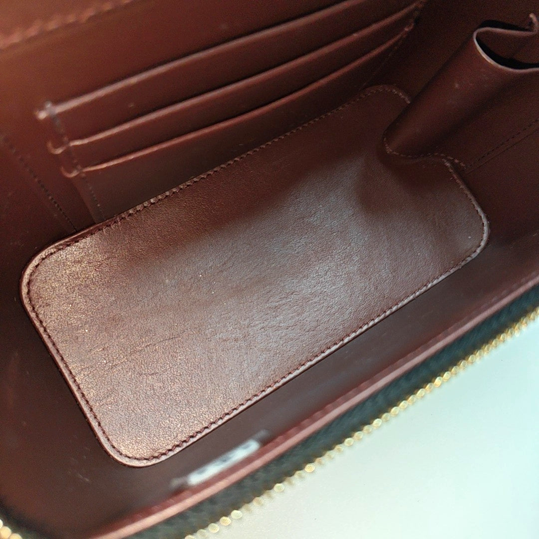 VANITY CASE Small Quilted Grained Calfskin Black
