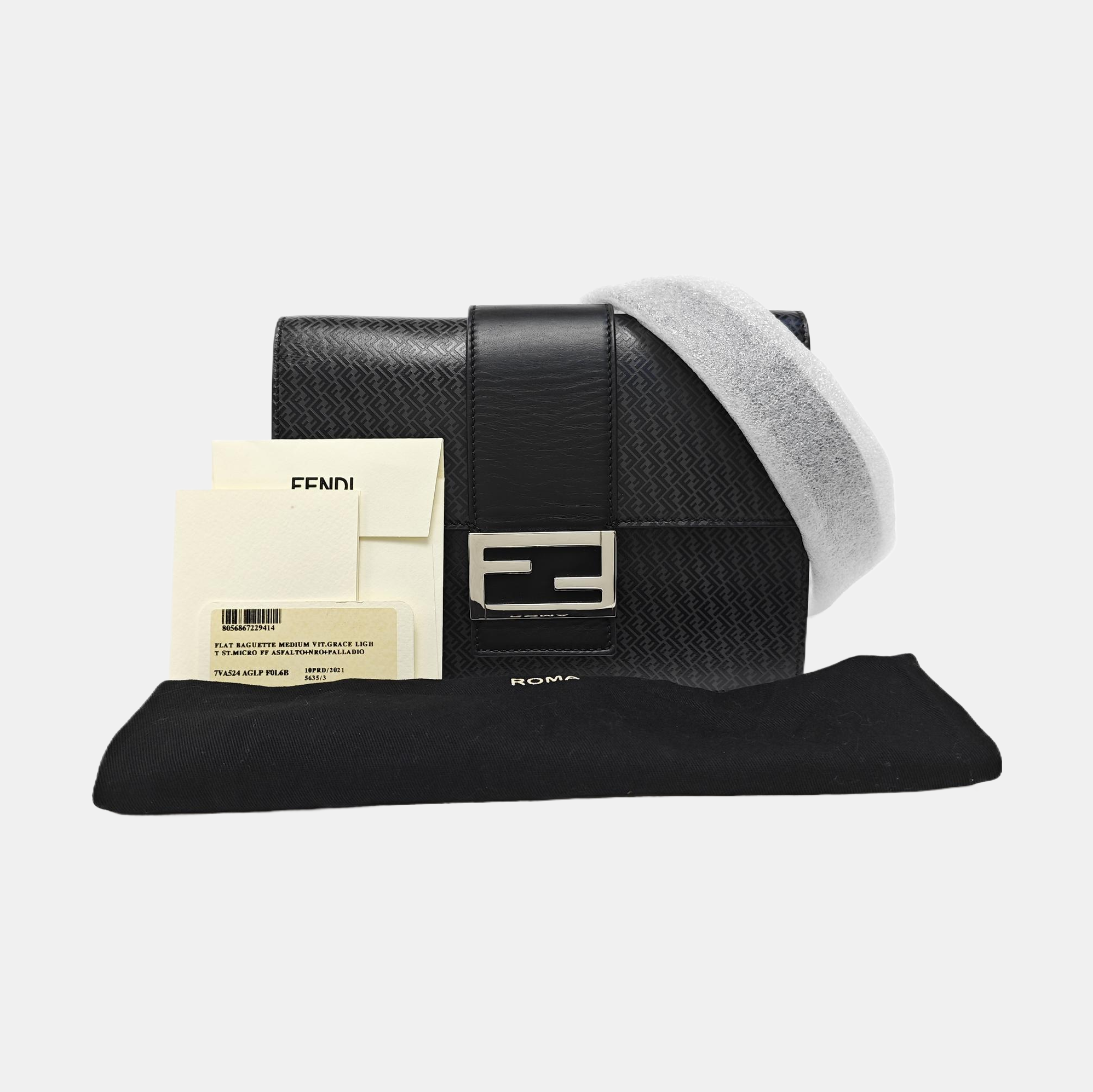 Baguette Medium Calfskin Black