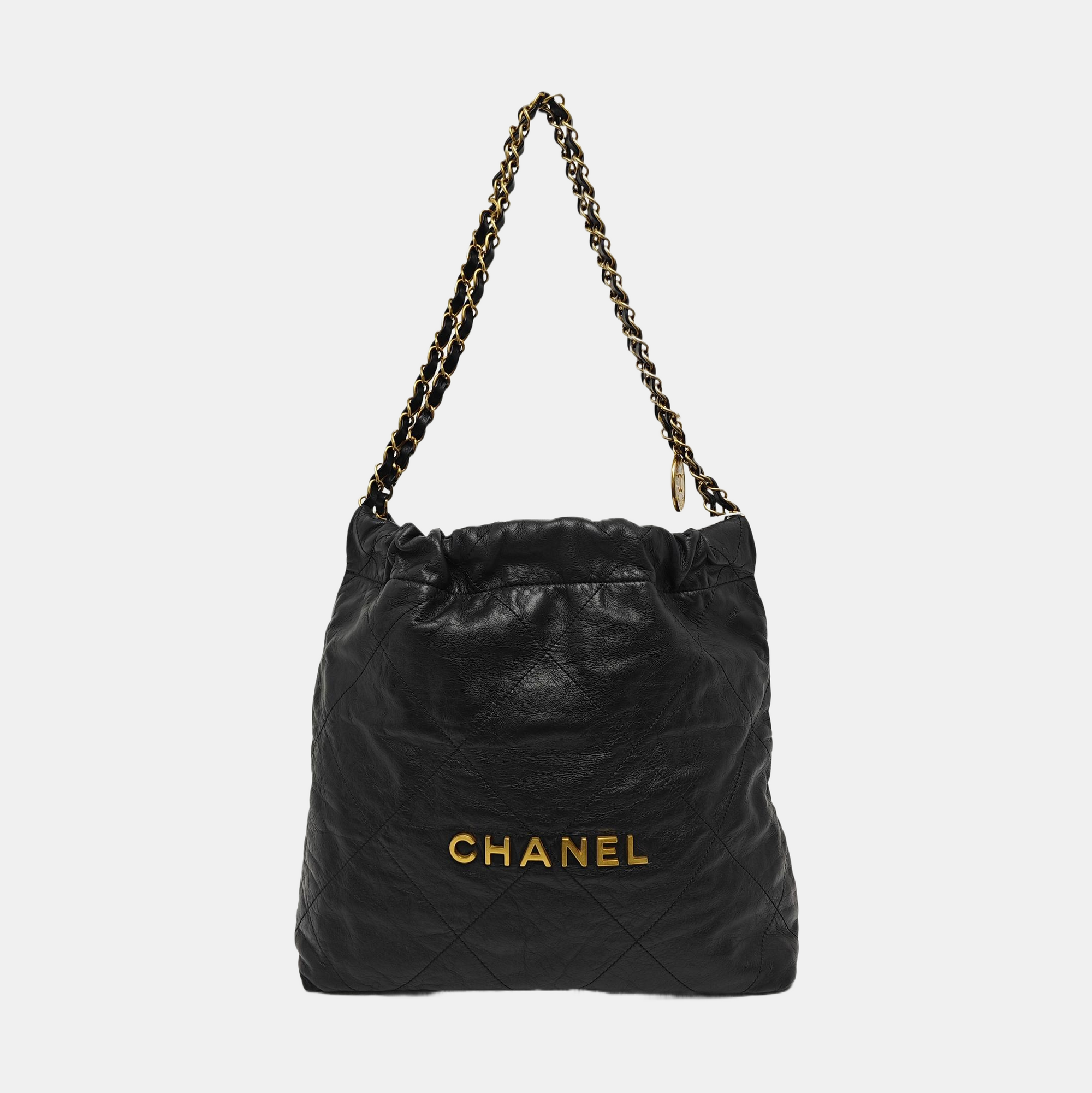 CHANEL 22 Small Quilted Calfskin Black
