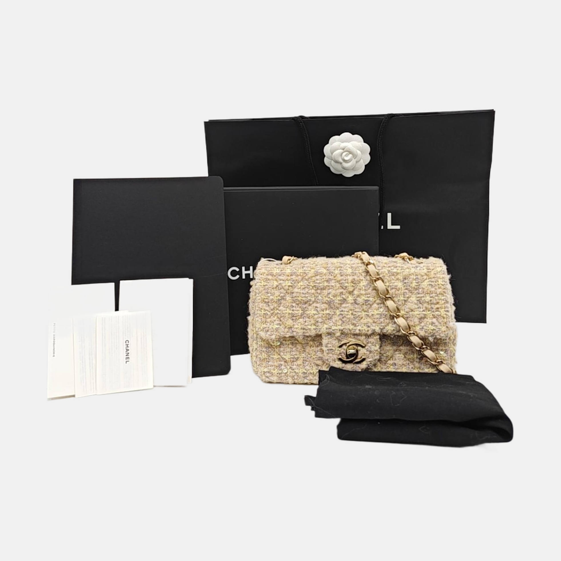 CLASSIC FLAP Mini Quilted Wool Beige