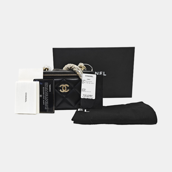 VANITY CASE Small Quilted Lambskin Black