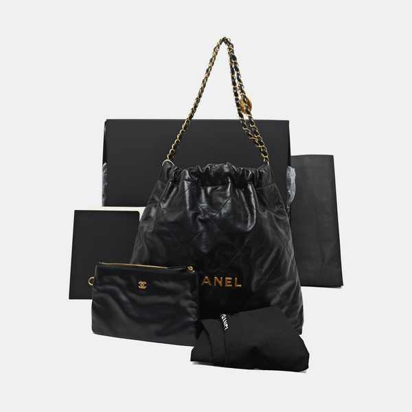 CHANEL 22 Medium Quilted Calfskin Black
