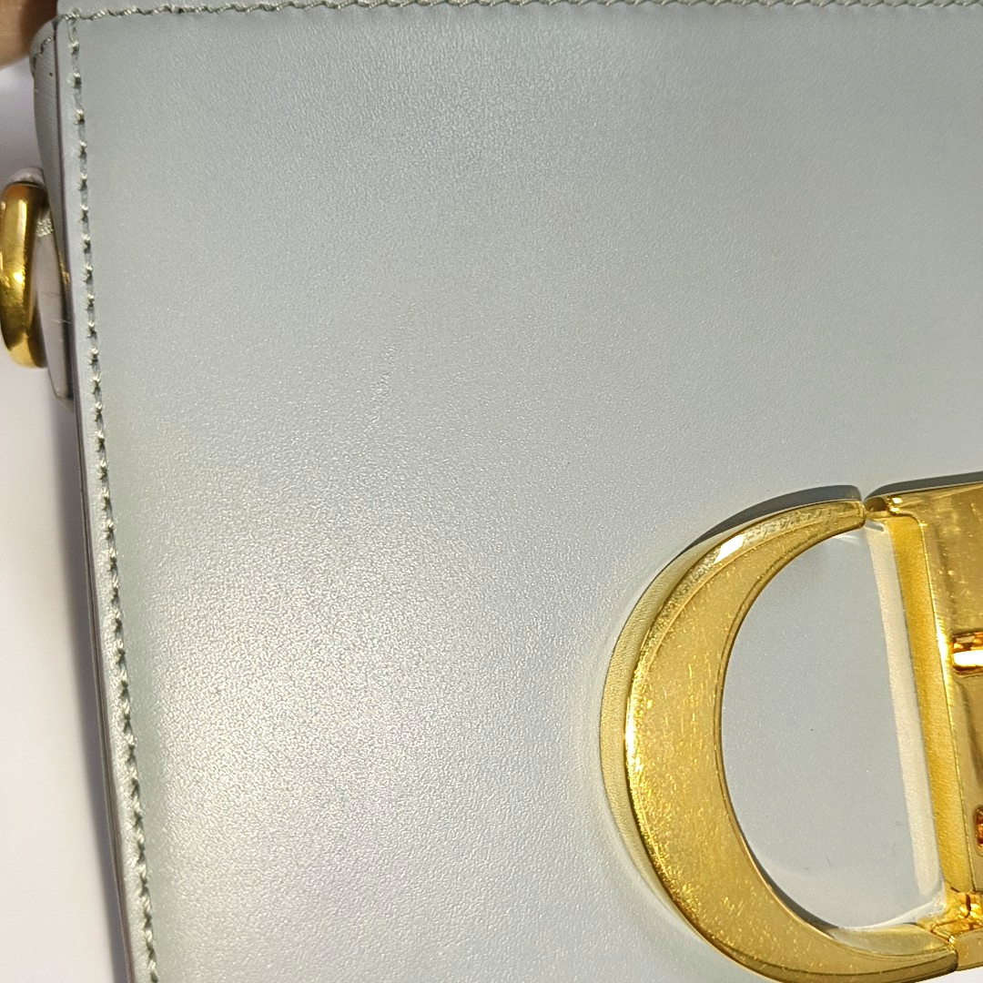 Authenticated pre-owned  30 Montaigne Calfskin Gray - Shoulder Bag at Looply