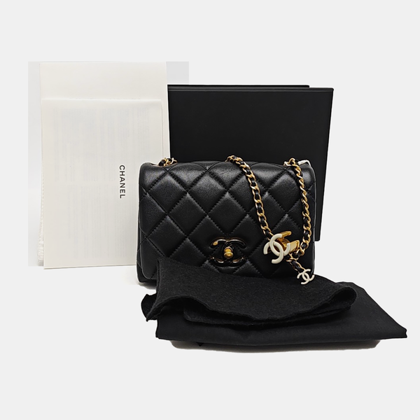 Quilted Lambskin Shoulder Bag Small Black