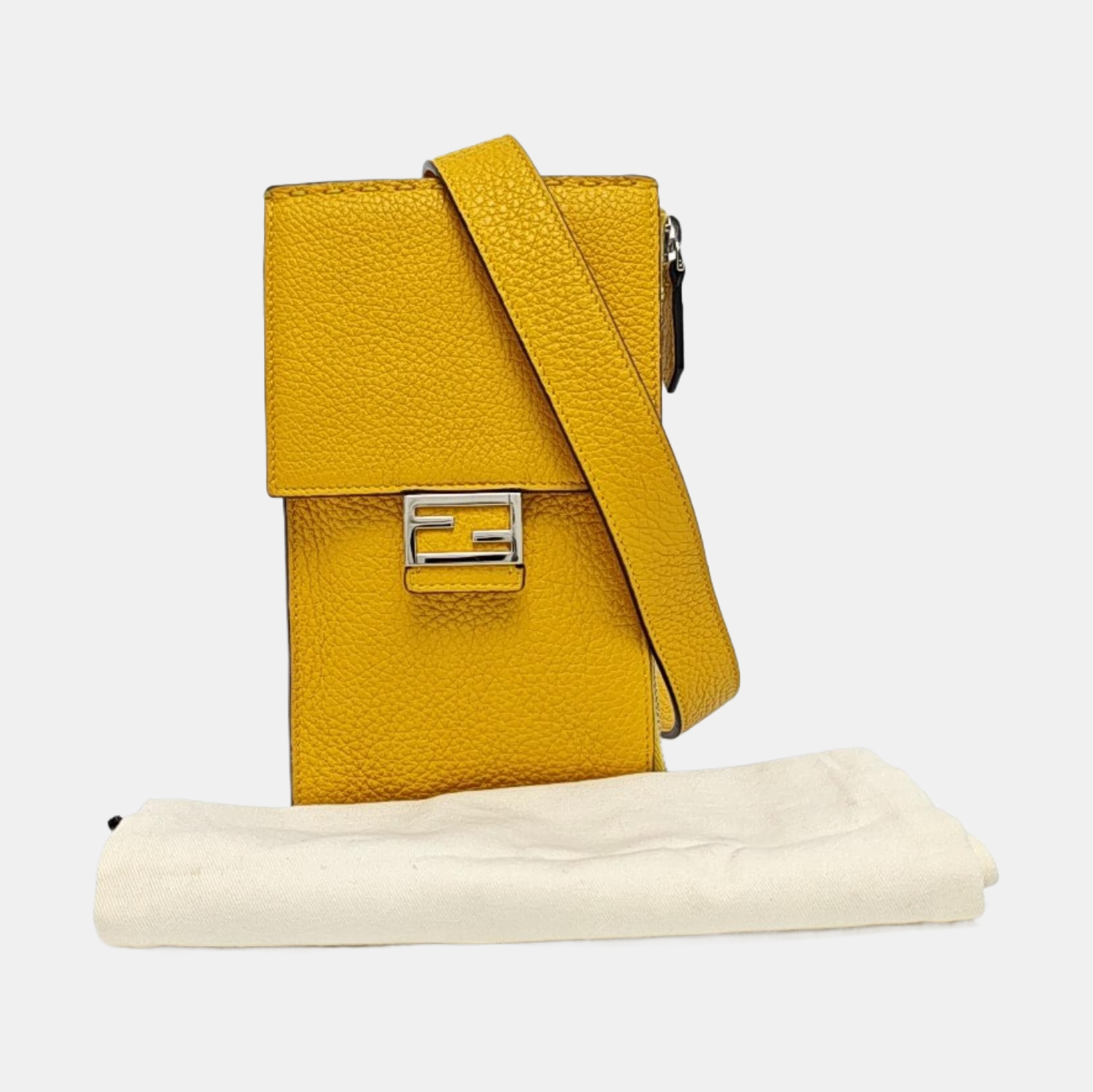 Authenticated pre-owned  Baguette Calfskin Yellow - Shoulder Bag at Looply