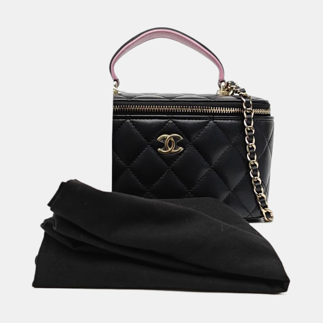 VANITY CASE Medium Quilted Lambskin Black